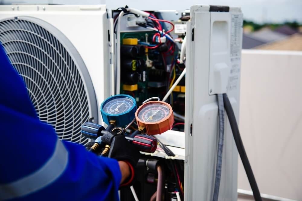 HVAC Maintenance in Corona, CA. Friends & Family HVAC